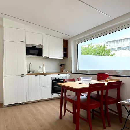 Casa Verde, T1 Com Terraco, Na Da Vitoria Lägenhet