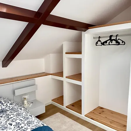 Casa Verde, T1 Com Terraco, Na Da Vitoria