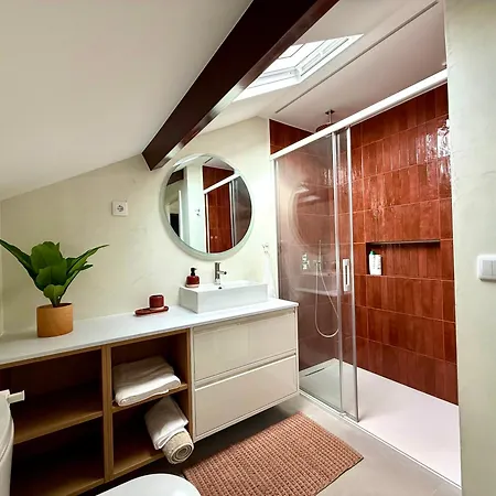 Casa Verde, T1 Com Terraco, Na Da Vitoria